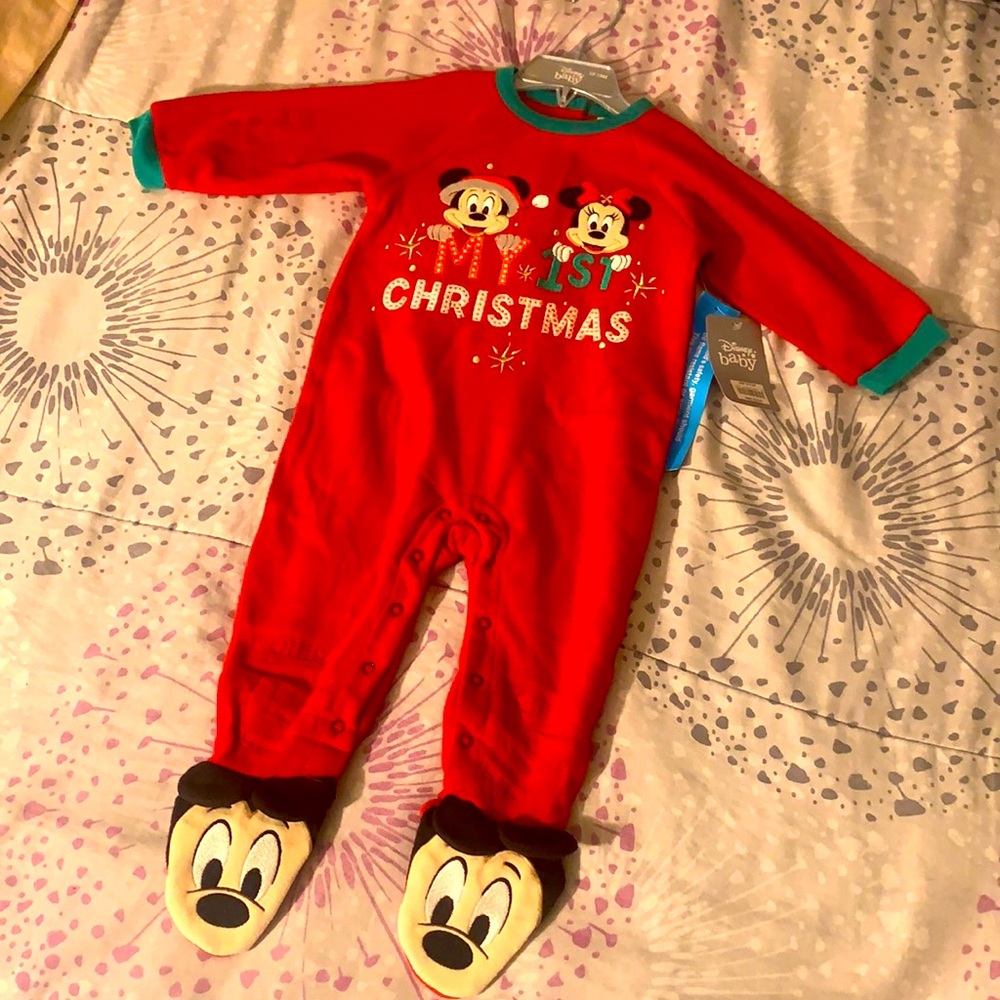 Disney footed romper. My 1st Christmas design. 12-18mos. NWT.